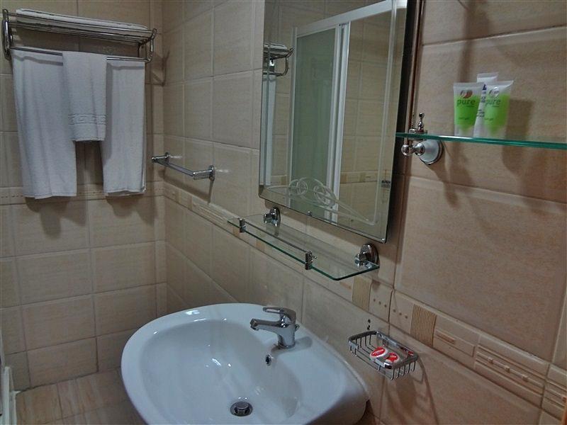 Flamingo Hotel Apartments Абу Даби Екстериор снимка