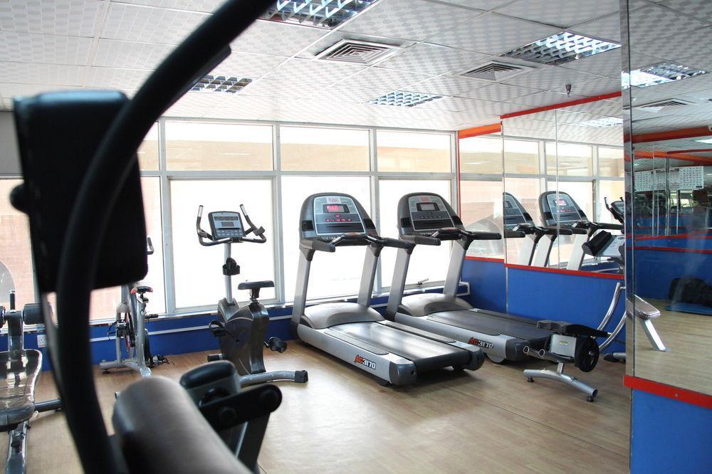 Flamingo Hotel Apartments Абу Даби Екстериор снимка